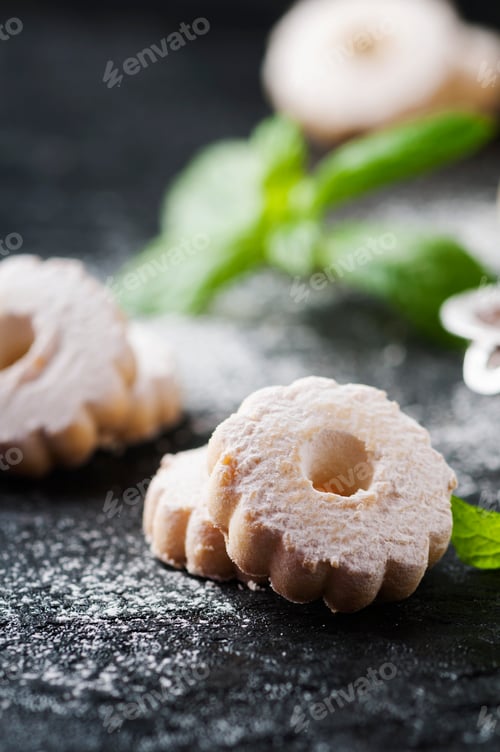 Preview: Homemade sweet cookies with mint