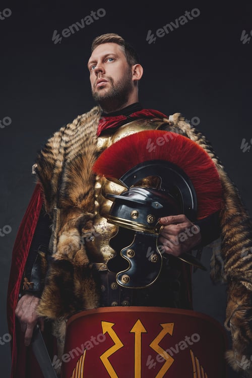 Preview: Roman legionnaire in bronze armor with gladius