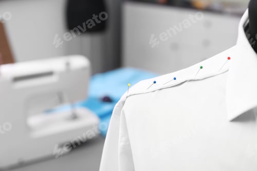 Preview: Mannequin with semi-ready shirt in tailor workshop