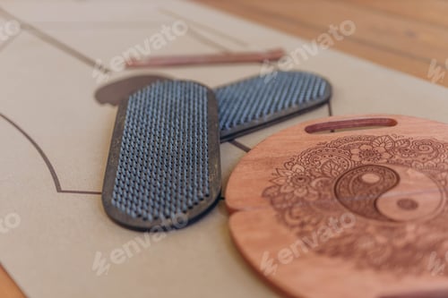 Preview: Yoga Nails, Sadhu Board. yoga nailing in nature.