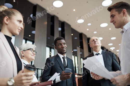 Preview: Business people working in team