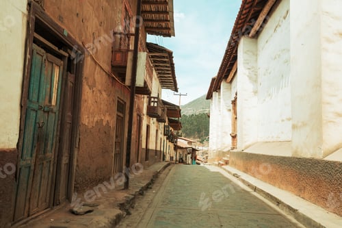 Preview: Colonial architecture in Peru