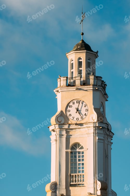 Vista previa: Vitebsk, Bielorrusia. Primer plano del antiguo ayuntamiento. Hito famoso en