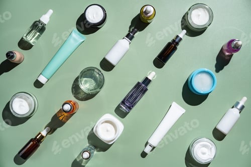 Preview: Bottles with serum or oil