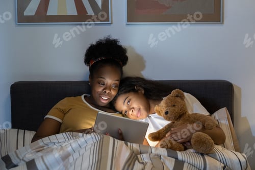 Preview: Blackwoman Enjoying Time With Daughter
