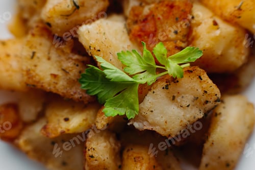 Preview: Delicious gold fried potato with herbs