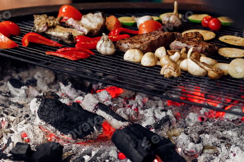 Preview: Juicy vegetables and meat grilling
