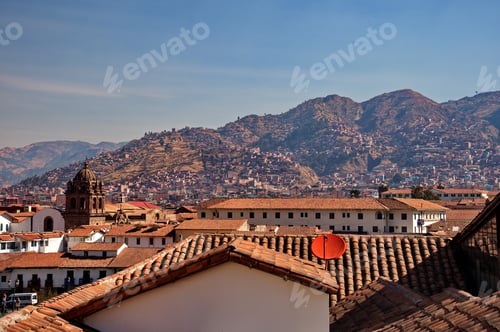 Preview: Panorama of Cusco with Cathedral and mountains in background
