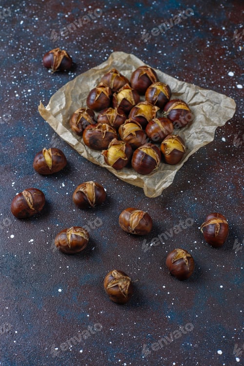Preview: Tasty roasted organic chestnuts.