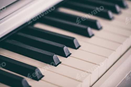 Preview: Classic white piano keyboard
