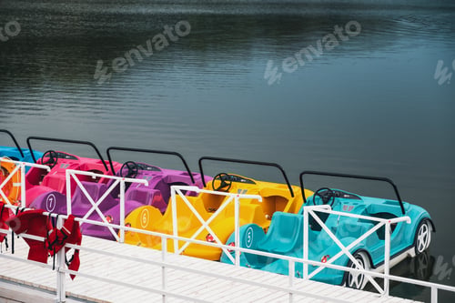 Preview: Car ride over the lake, entertainment