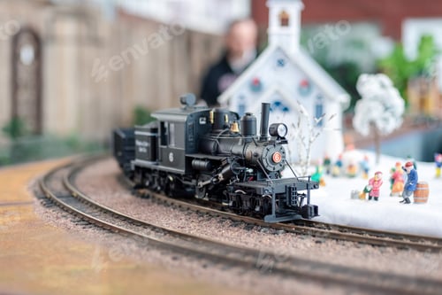 Preview: Model train