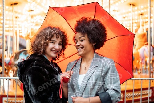 Preview: Happy Friends in Rainy Day