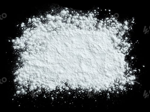 Preview: Flour poder isolated on black