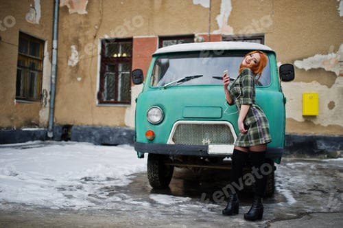 Preview: Young red haired girl lady