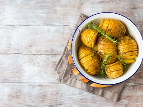 Preview: Baked potatoes cooked with herbs