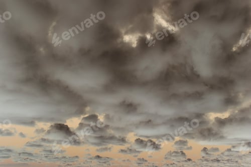 Preview: Abstract of overcast sky at dusk.