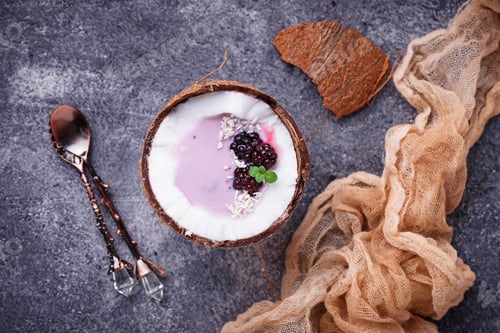 Preview: Blackberries smoothie in coconut shell