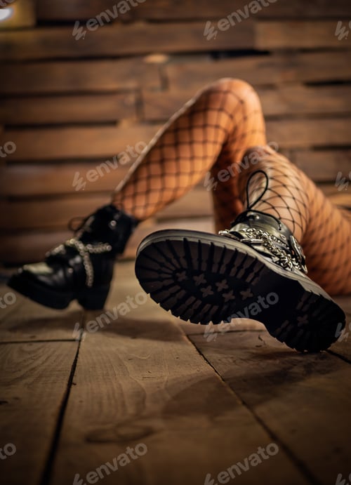 Preview: Naked girl posing in front of the camera.