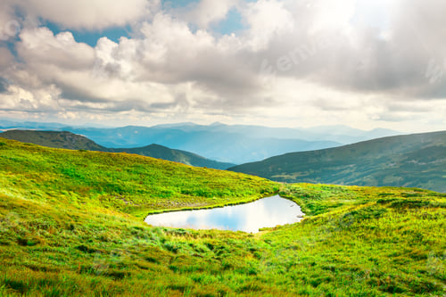 Preview: High mountain lake
