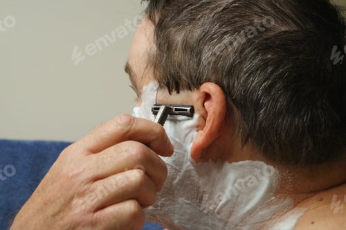 Preview: Man shaving