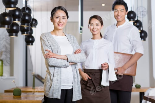 Preview: Restaurant owner and wait staff
