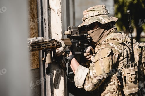 Preview: Smart teamwork of soldiers running forward and attacking enemy