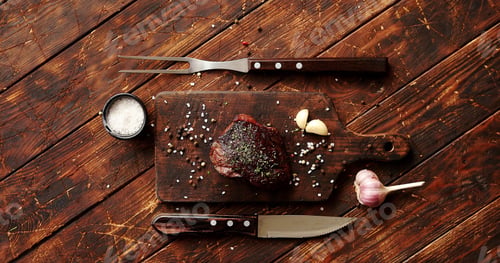 Preview: Piece of meat on chopping board
