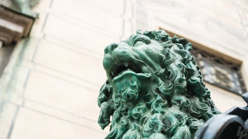 Preview: Detailed sculpture of a Bavarian lion perched atop a building, Munich