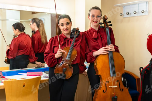 Preview: Violin and cello duo prepared for the concert