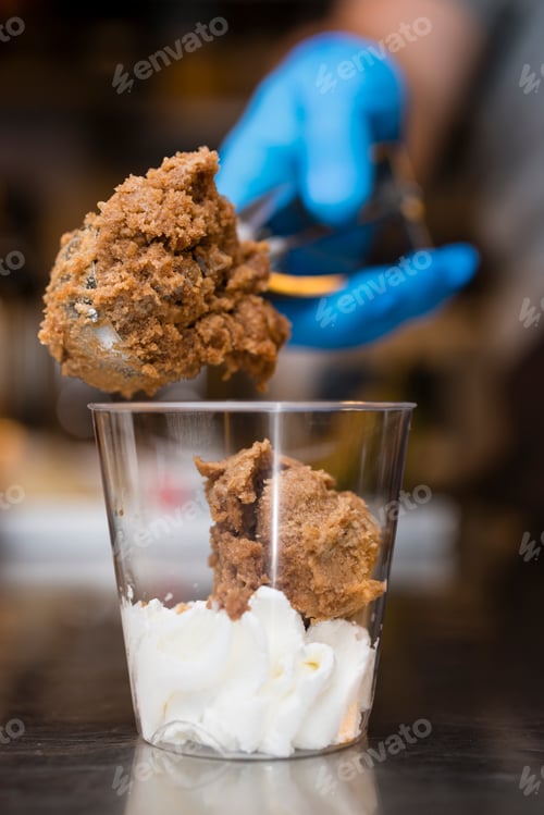 Preview: Italian ice cream artisanal preparation