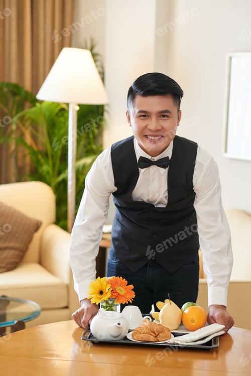Preview: Room service