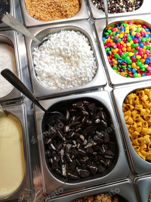 Vista previa: Colorful toppings for icecream and smoothies