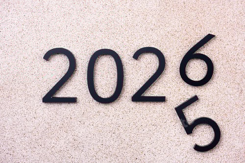 Visualização: Feliz Ano Novo de 2026. Números negros 2026, 2025. Plano de fundo de Ano Novo do Conceito 2026