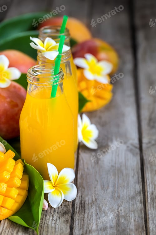 Vista previa: Mango juice background