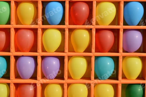 Preview: Darts, shooting with air colorful balloons is an interesting amusement Park ride