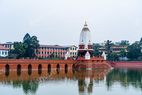 Preview: Landscape view of the Rani pond