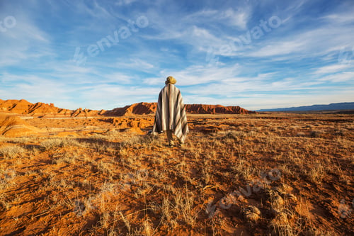 Preview: Hike in Utah in poncho