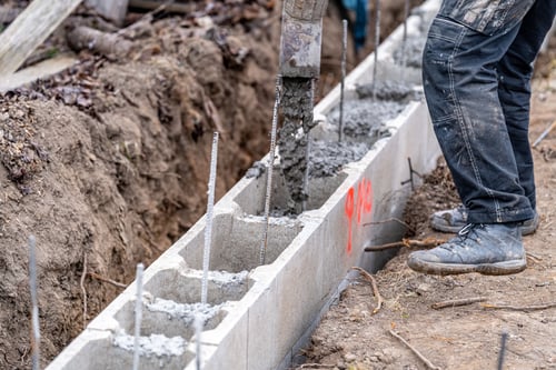 Preview: concreting the foundation of the house from the lost formwork, construction of a family house