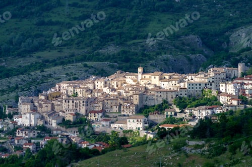 Preview: Barrea, old village in Abruzzi, Italy