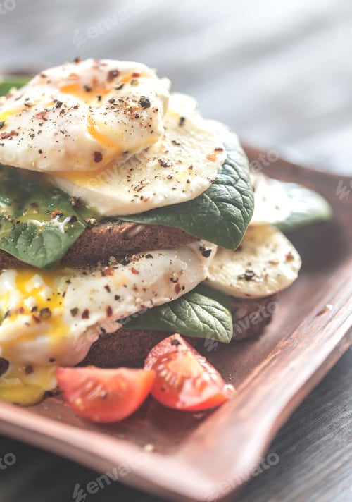 Preview: Tortilla sandwiches with poached eggs
