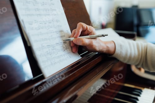 Preview: writing notes on sheet music