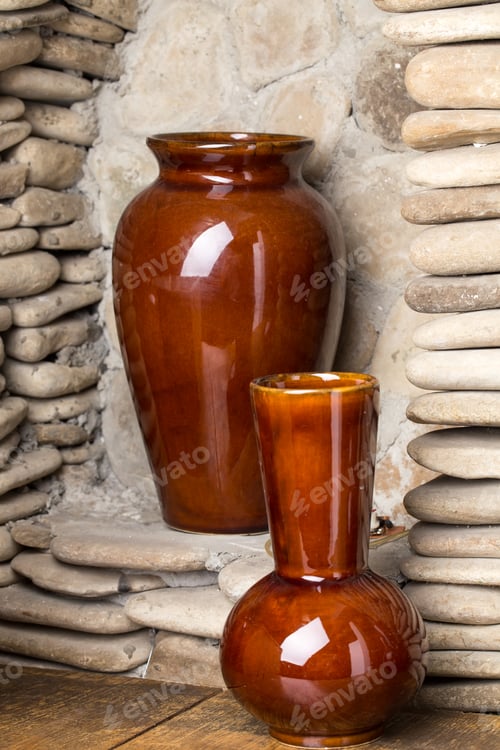 Preview: Brown clay vases.