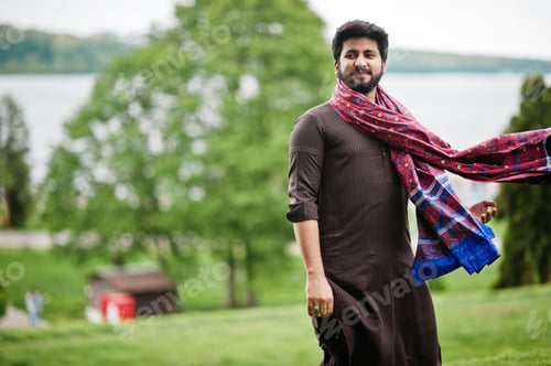 Preview: Afghanistan man wear traditional clothes.