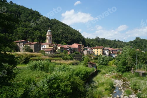 Preview: Pignone, old town in Liguria