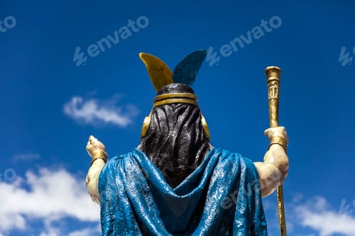 Preview: Inca warrior statue at Isla del sol in Bolivia