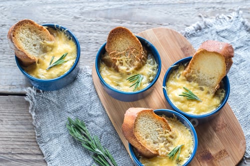 Preview: Bowls of onion soup