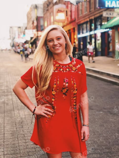 Preview: Portrait of a young woman on Bale Street in Memphis, Tennessee.