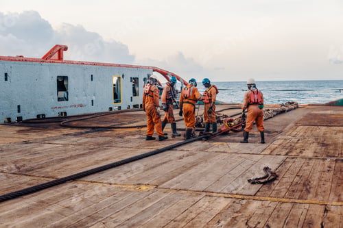 Preview: Vessel crew preparing vessel for static tow tanker lifting
