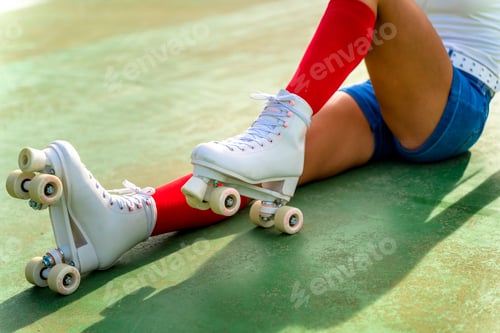 Preview: Roller girl resting on the steps